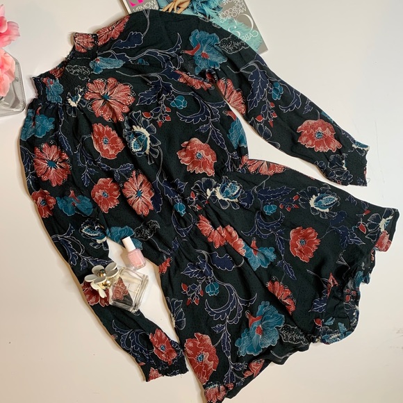 NWT ASTR the Label Eva Romper Dark Green Floral Jumper - Picture 3 of 11